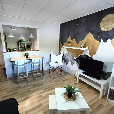 Studio Idealement Situe Au Centre De La Station Apartamento *